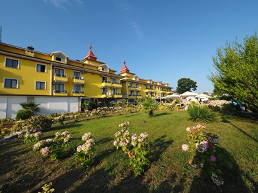 Tatilya Resort & Hotel